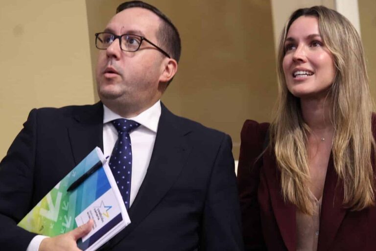 JONATHAN MARTIN Y MARÍA FERNANDEZ