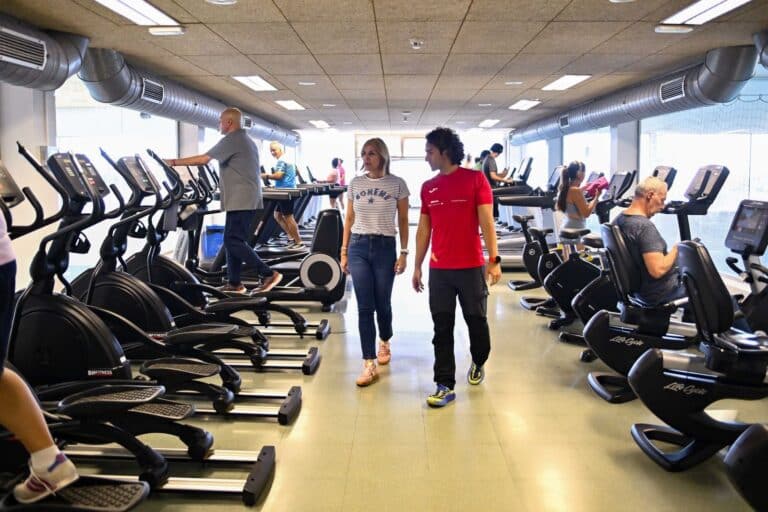 Nuevas máquinas Complejo Deportivo Santa Cruz-Ofra, 4