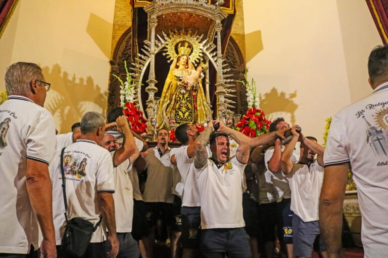 Recurso procesi�n marinos Puerto de la Cruz con Virgen del Carmen de Los Realejos
