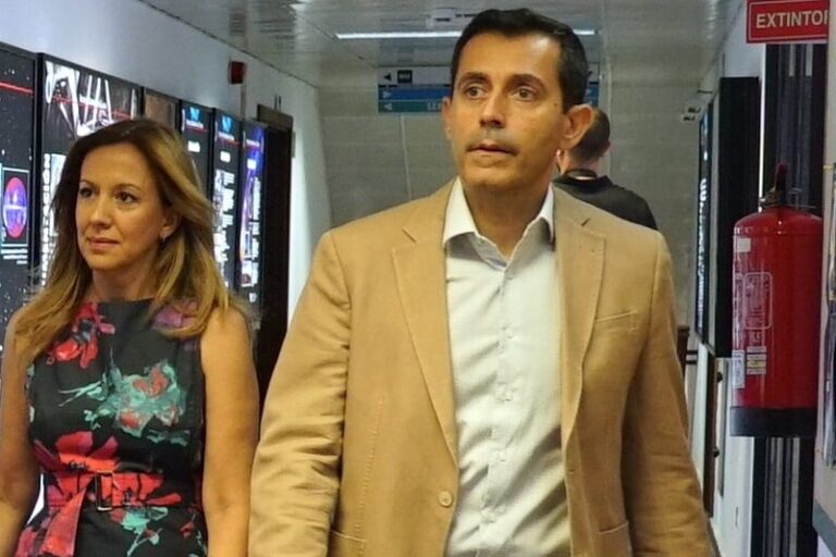 Rosa Dávila y Juan José Martínez