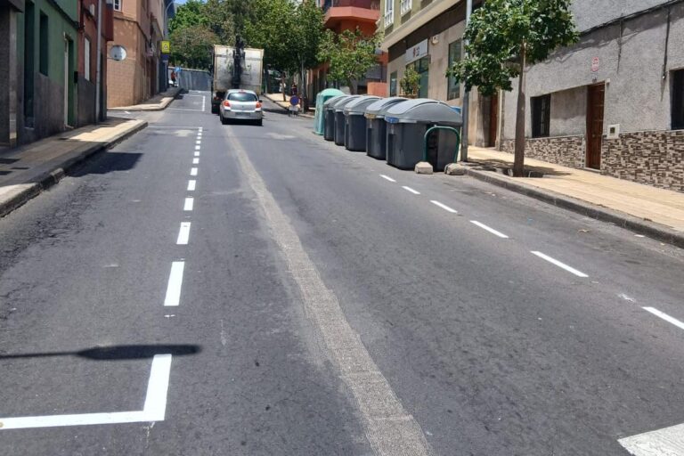 250808 Nuevos estacionamientos en la calle Benahoare 1