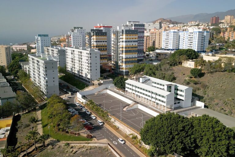 250830 Empleo en Santa Cruz