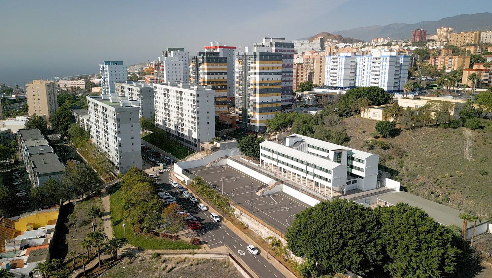 250830 Empleo en Santa Cruz
