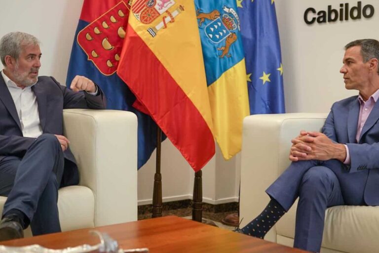 CLAVIJO PROPONE A SÁNCHEZ LA APROBACIÓN DE UN DECRETO LEY ESPECÍFICO PARA LOS ASUNTOS CANARIOS PENDIENTES 18-8-25