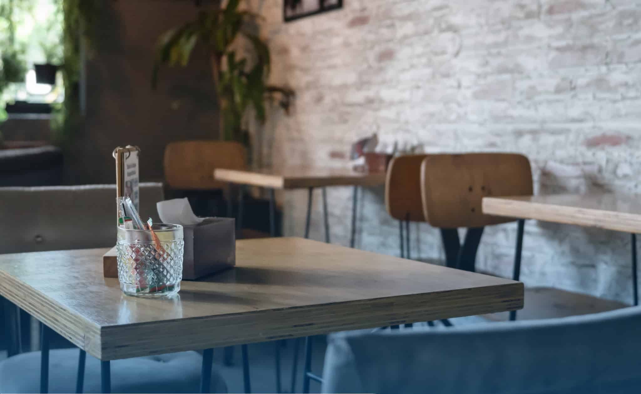 Cartel línea de subvención renovación de mobiliario