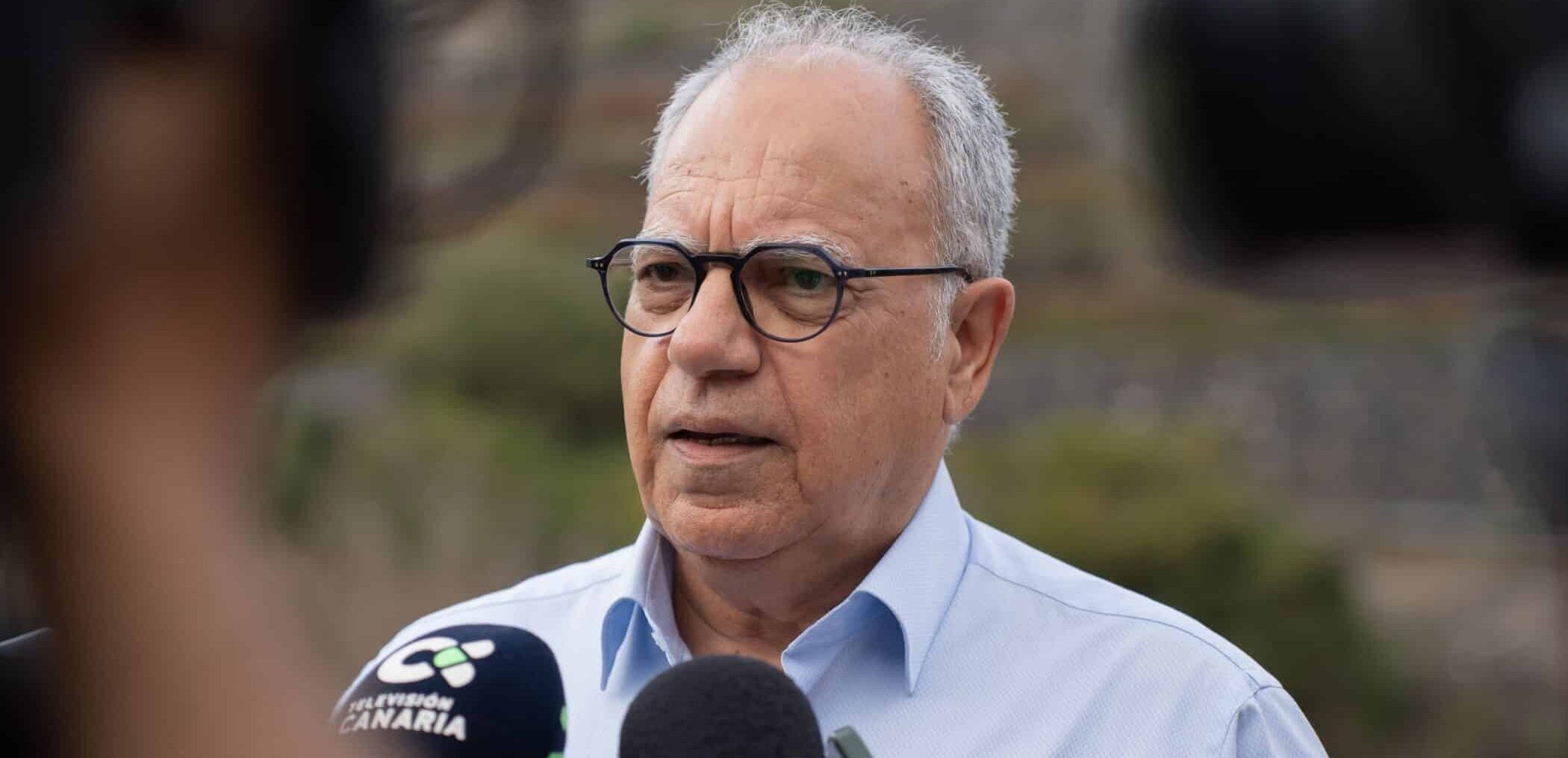 Casimiro Curbelo, presidente (2)