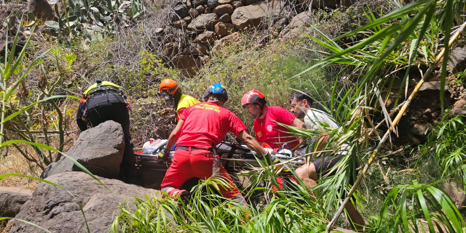 Senderista herido de carácter moderado en un accidente en Valle Gran ...