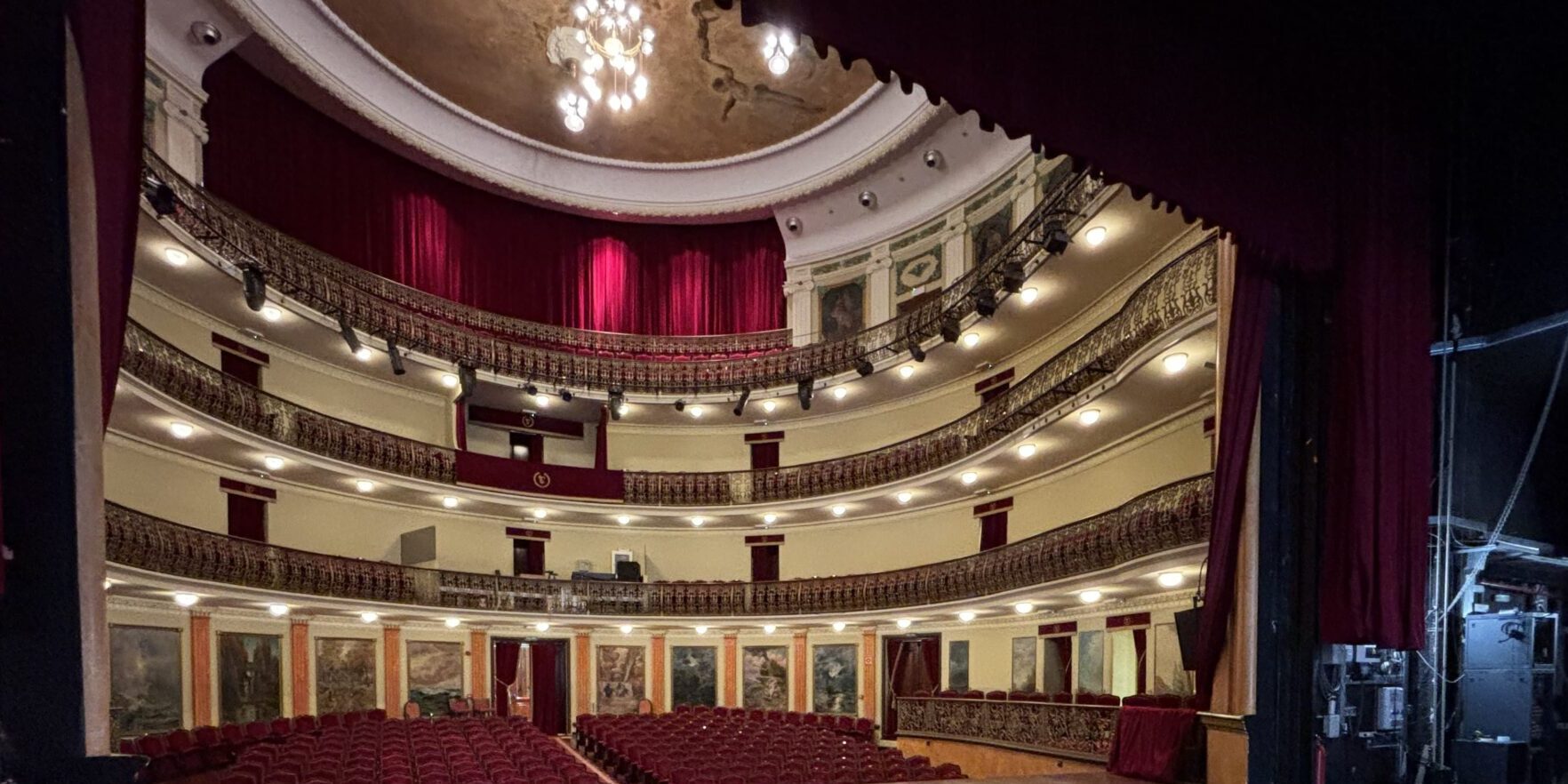 Teatro Leal 3