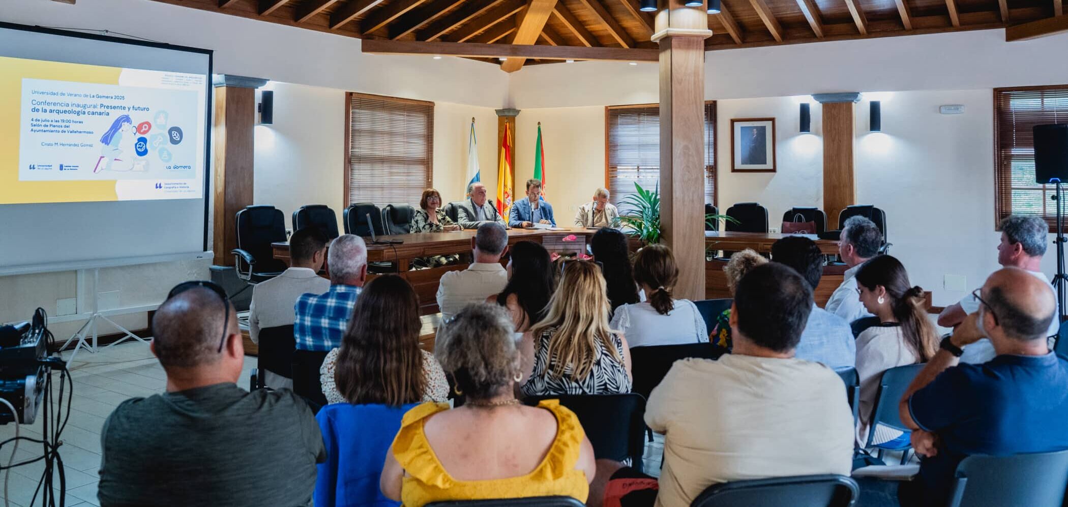 150925 Una de las conferencias de la Universidad de Verano de La Gomera 2025