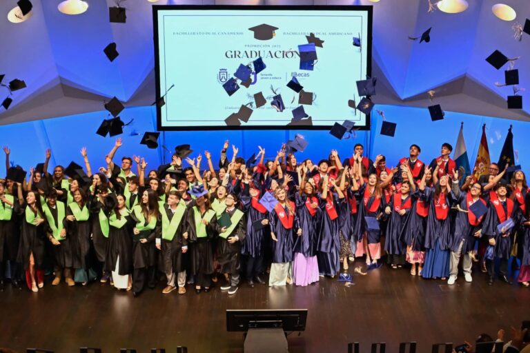 20250620_Clausura_Bachillerato_Dual_USA_Canada-34-scaled
