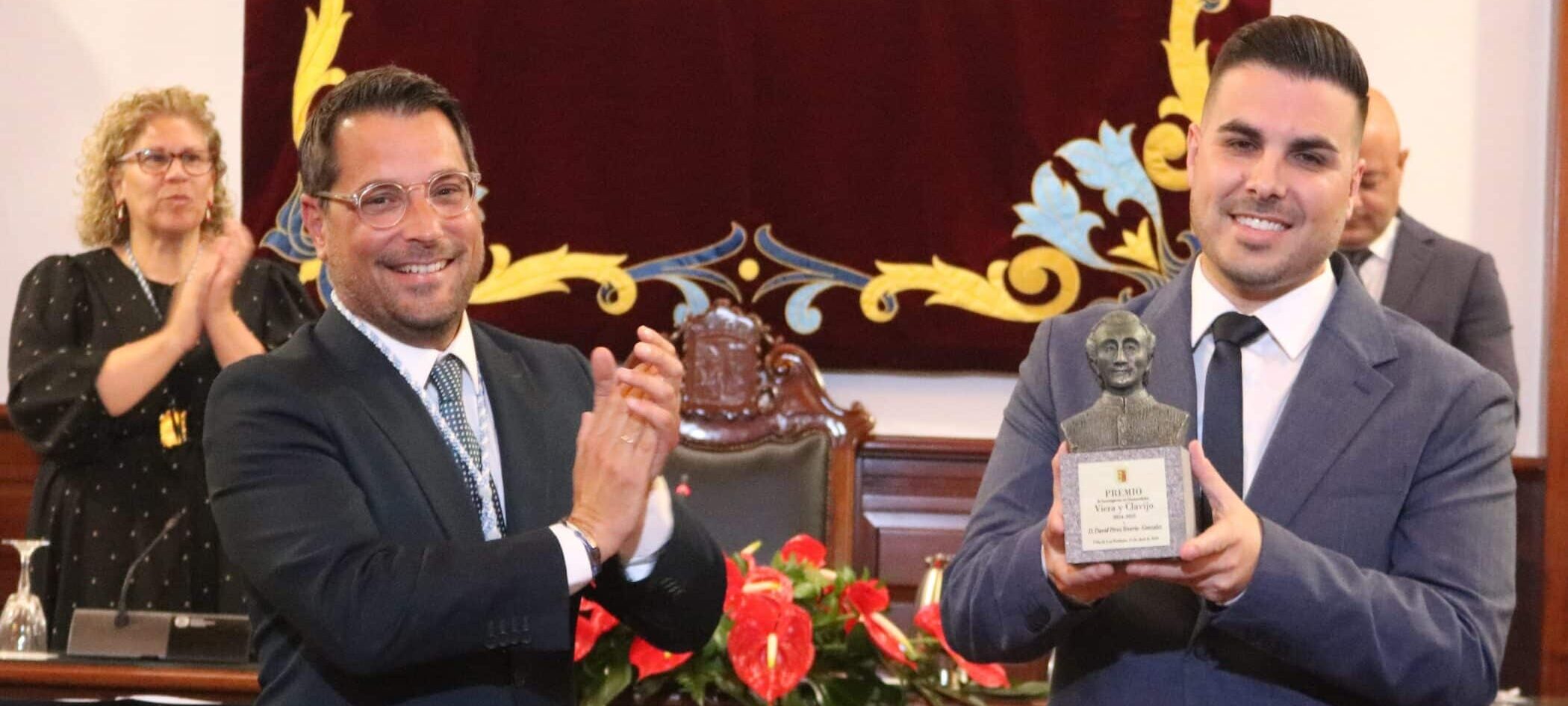 230425 Acto de entrega Premio Viera y Clavijo a David P�rez Siverio Gonz�lez (46)