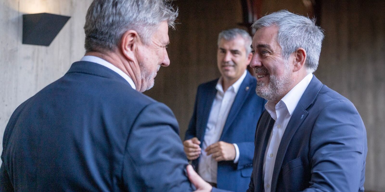 CLAVIJO INCIDE EN LA NECESIDAD DE QUE LA UE RECONOZCA UN ESTATUS ESPECÍFICO PARA LA INFANCIA NO ACOMPAÑADA 15-9-25