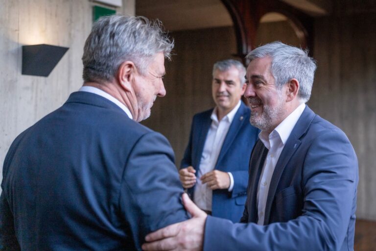 CLAVIJO INCIDE EN LA NECESIDAD DE QUE LA UE RECONOZCA UN ESTATUS ESPECÍFICO PARA LA INFANCIA NO ACOMPAÑADA 15-9-25