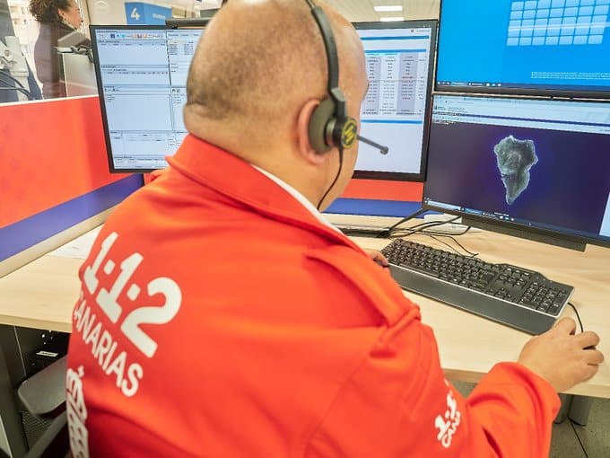 CUATRO HERIDOS EN UNA COLISIÓN DE UN VEHÍCULO CONTYRA UN MURO EN MAZO-LA PALMA 19-9-25