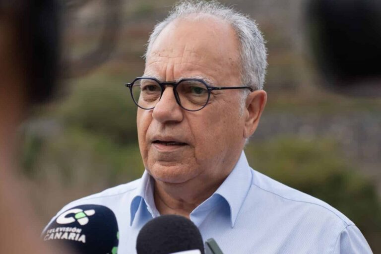 Casimiro Curbelo, presidente (2)