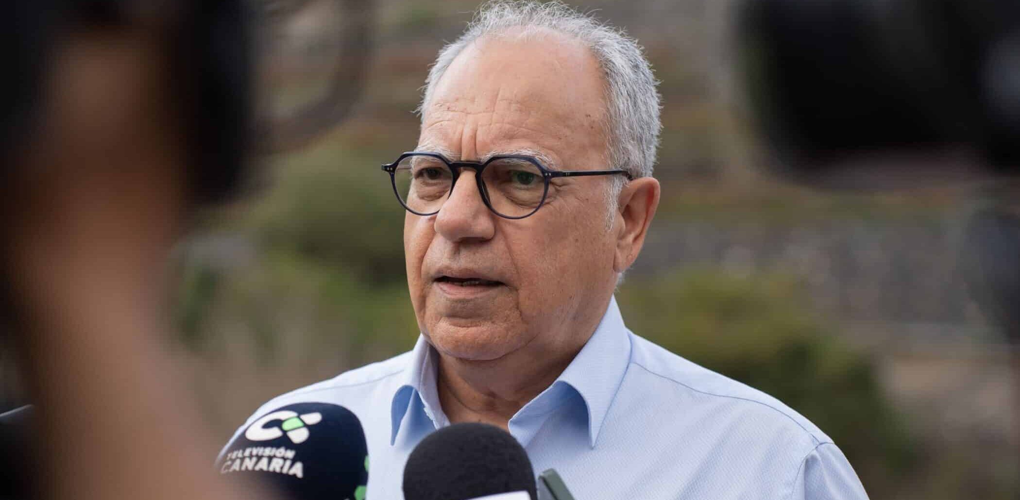 Casimiro Curbelo, presidente (2)