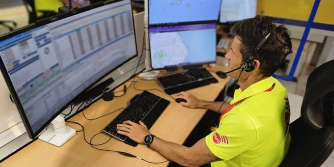 EL SUC ASISTE A UN HOMBRE QUE CAYÓ DESDE UN TEJADO EN GUÍA DE ISORA 10-9-25