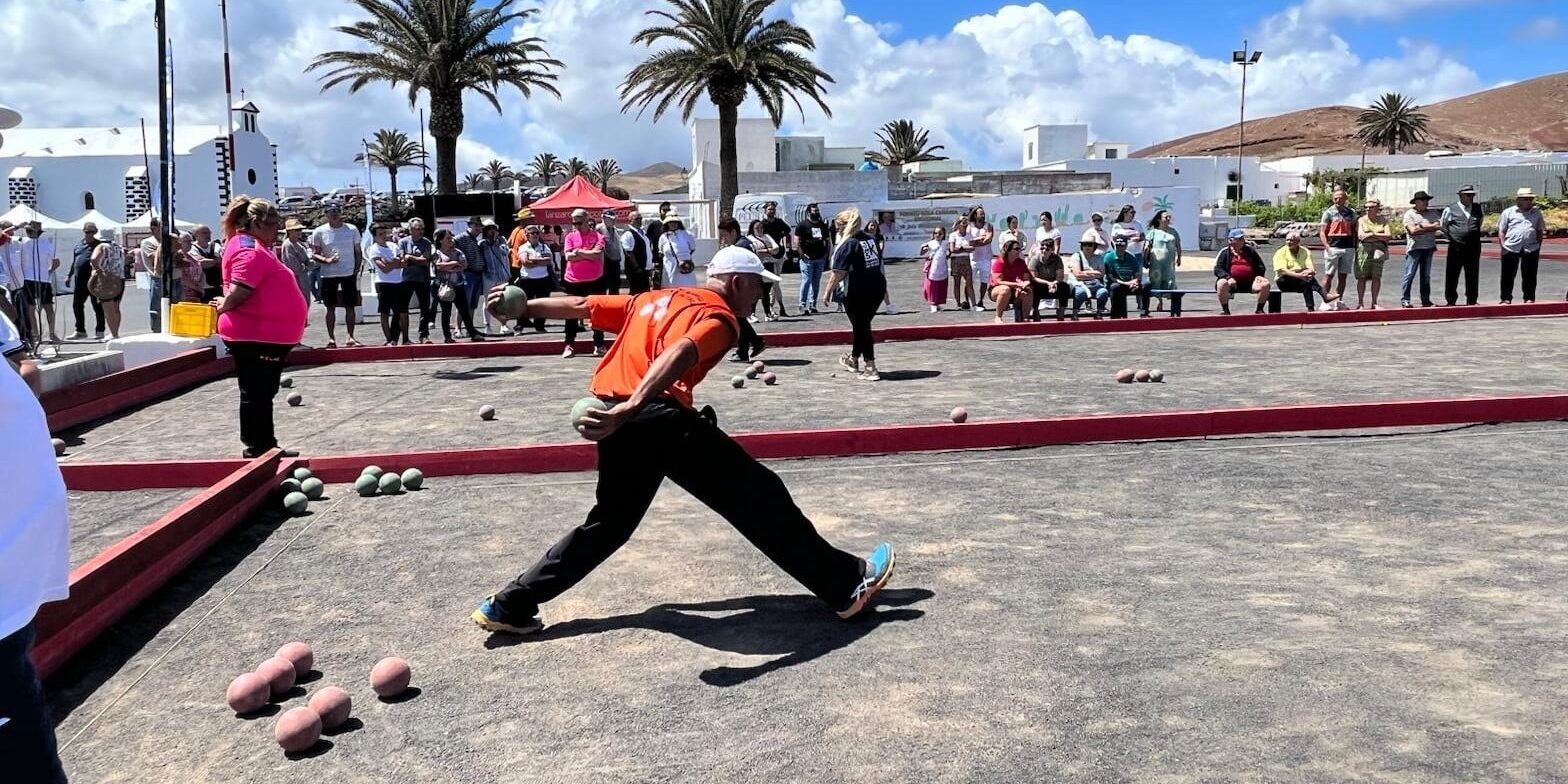 FOTO. de archivo. partida bola canaria
