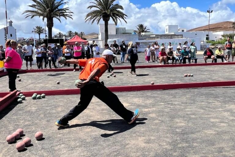 FOTO. de archivo. partida bola canaria