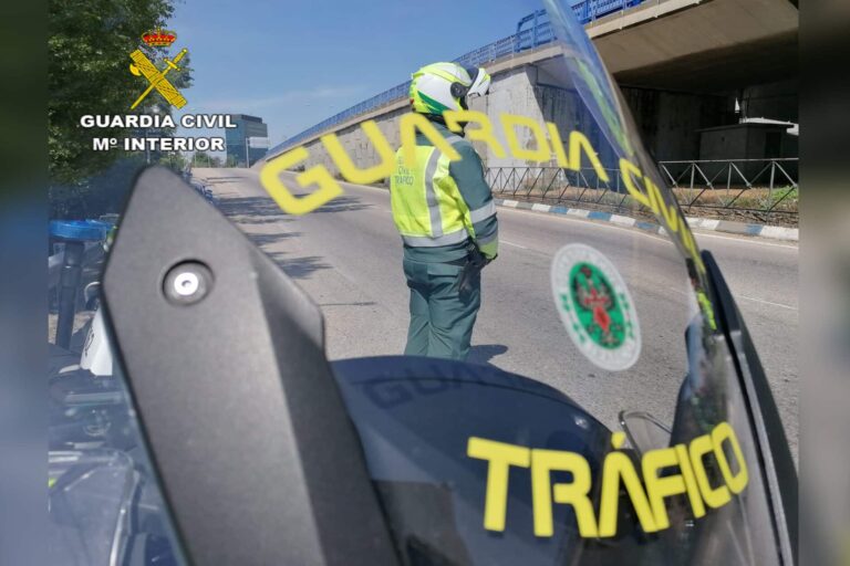 GUARDIA CIVIL DE TRÁFICO 15-9-25