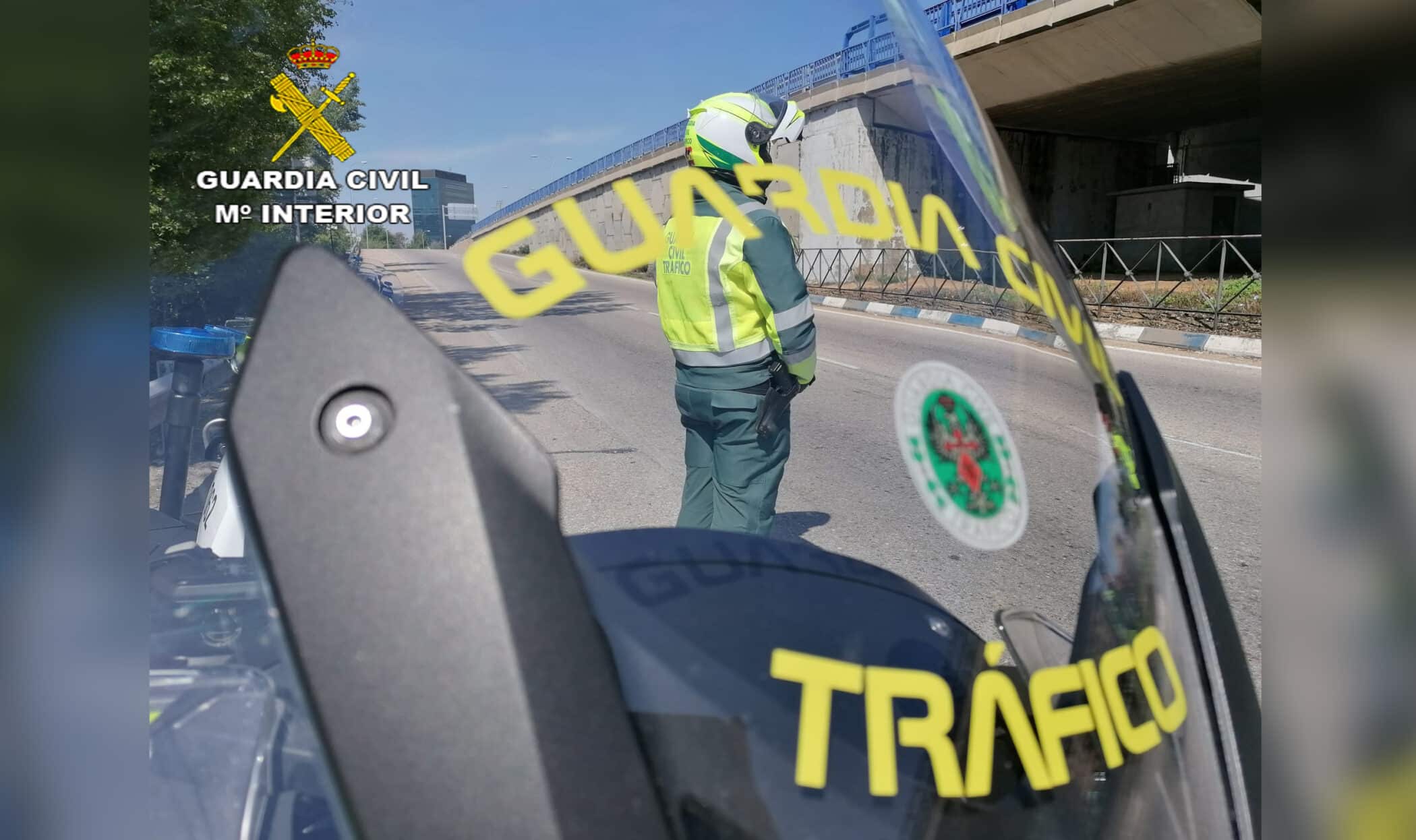 GUARDIA CIVIL DE TRÁFICO 15-9-25