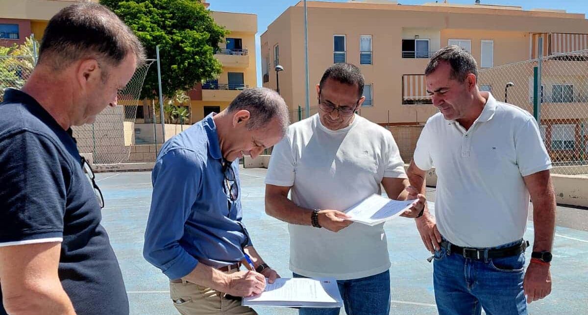 Inicio obras polideportivo La Hoyita 1