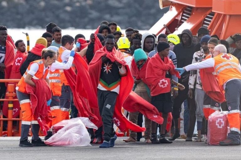 LOS MIGRANTES QUE LLEGUEN A CANARIAS SERÁN DERIVADOS EN QUINCE DÍAS 1-9-25