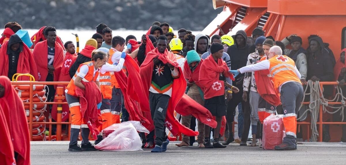LOS MIGRANTES QUE LLEGUEN A CANARIAS SERÁN DERIVADOS EN QUINCE DÍAS 1-9-25