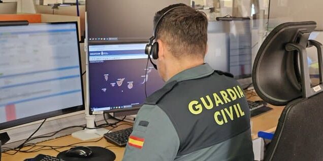 MOTORISTA HERIDO EN UNA COLISIÓN FRONTAL ENTRE DOS TURISMOS-ADEJE 8-9-25
