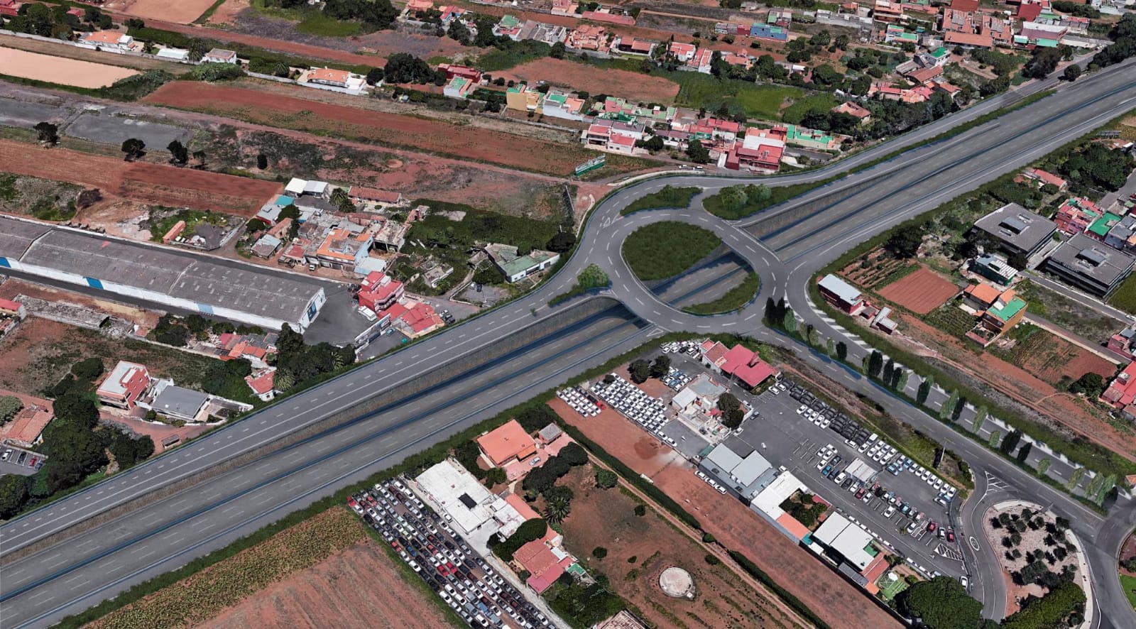 TERCER CARRIL EN EL TRAMO ENTRE GUAMASA Y EL AEROPUERTO TENERIFE NORTE 29-9-25