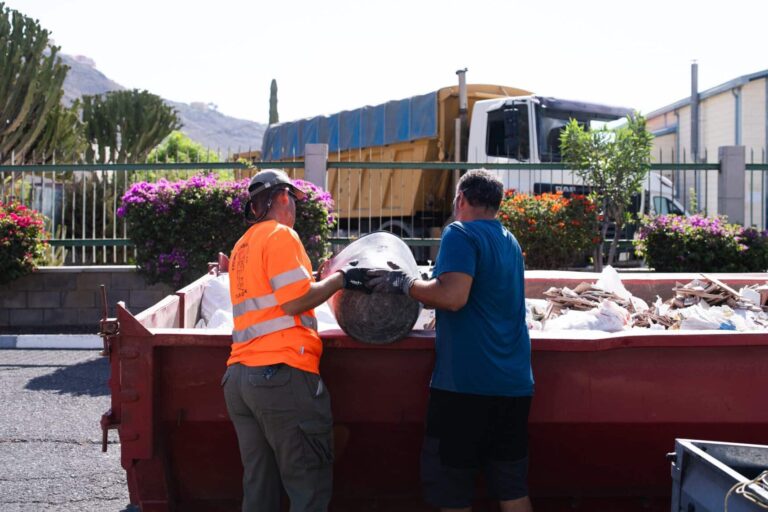 151025 Punto limpio insular en La Gomera