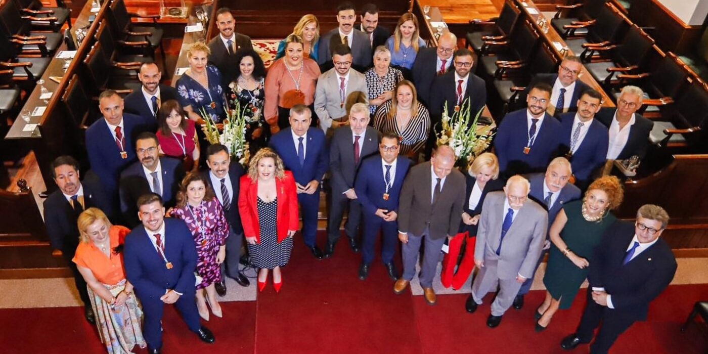 171025 Sesi�n solemne conmemorativa pleno 70 aniversario de la Fusi�n foto final 2
