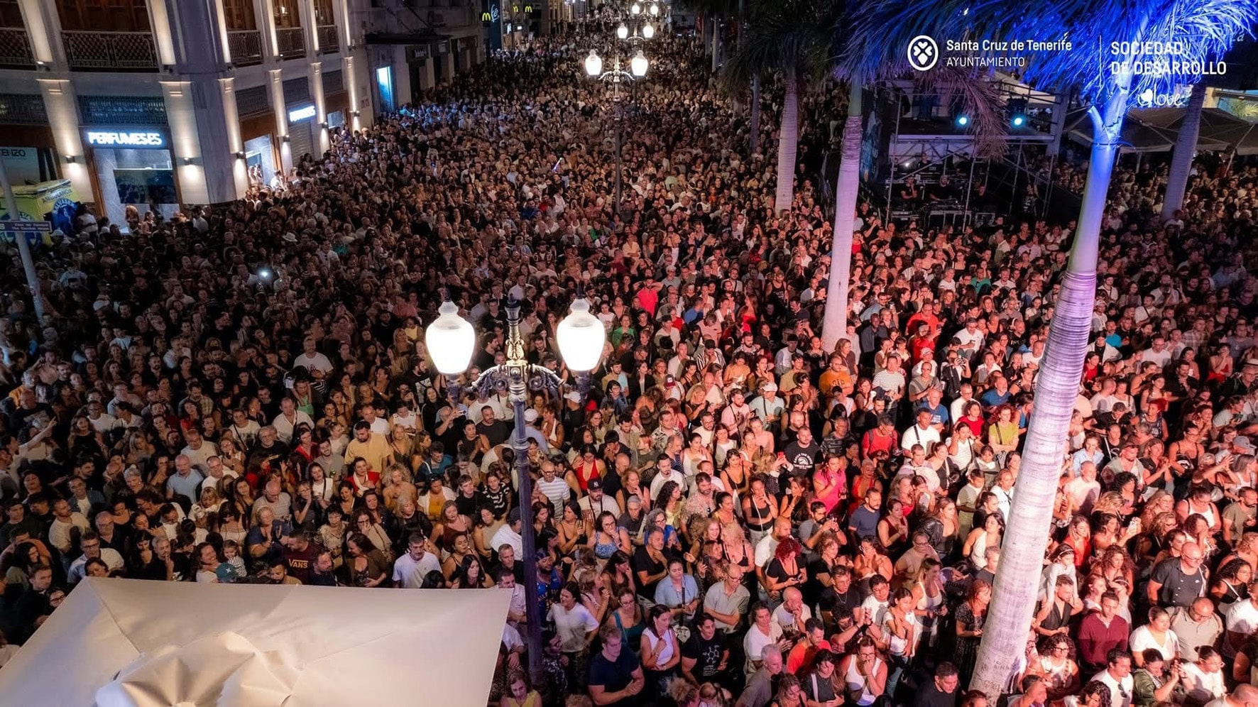 251005 Cierre PlenilunioSC escenario La Candelaria sábado