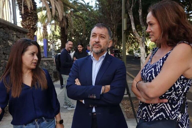 251007 Visita a la conclusión de la rehabilitación del muro de Los Gladiolos