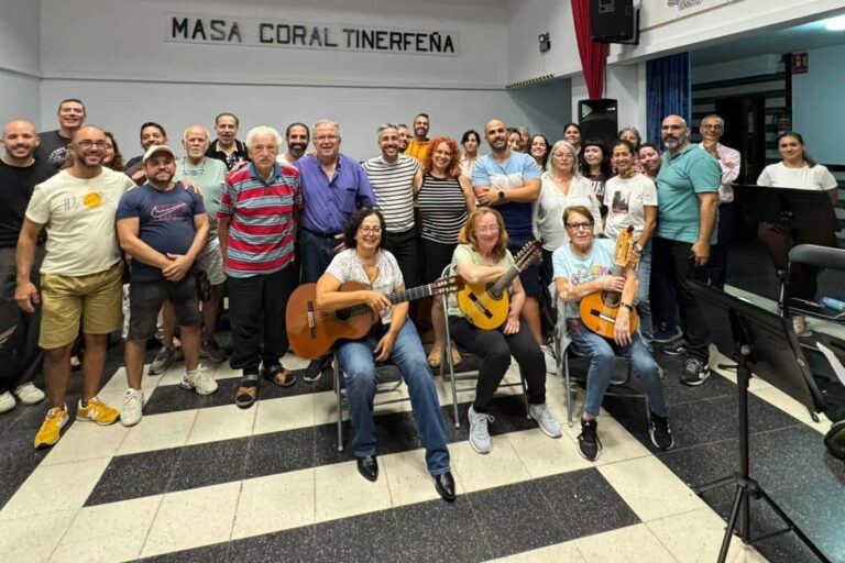 251022 Visita Grupos Carnaval