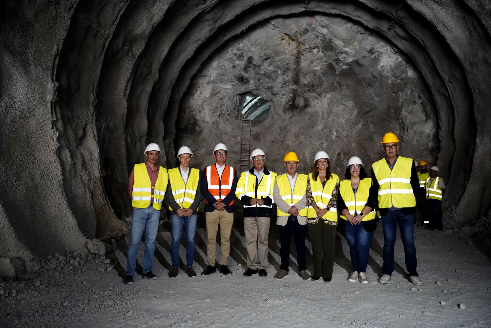 300925 Gobierno de Canarias y Cabildo de La Gomera concluyen el cale del túnel de Vallehermoso
