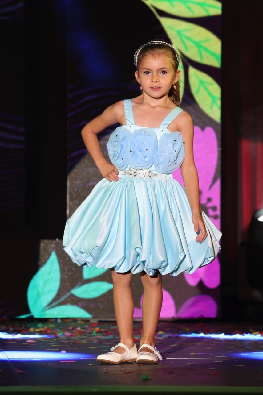 ARONA REINA POR LA INFANCIA 11