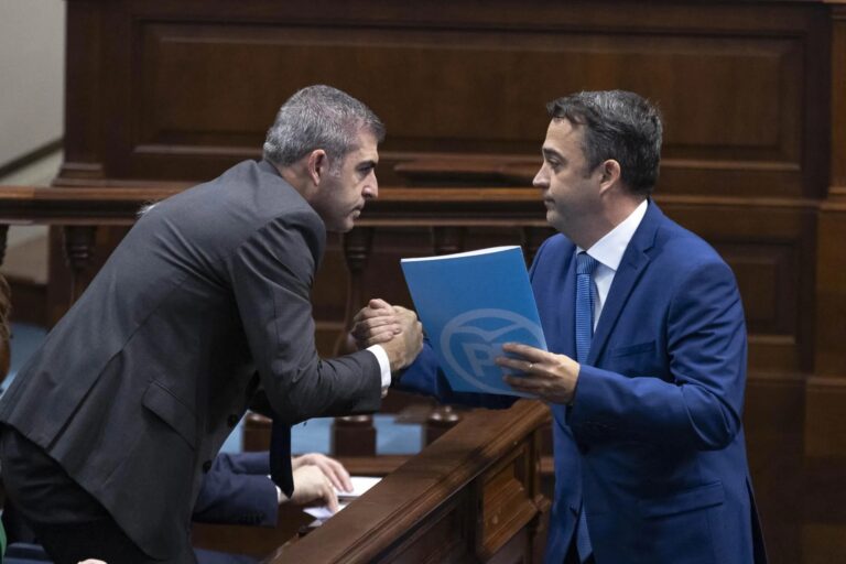 EL PP DESAUTORIZA EL PACTO CON EL PSOE EN EL CABILDO DE EL HIERRO Y AMENAZA CON EXPULSIONES 22-10-25