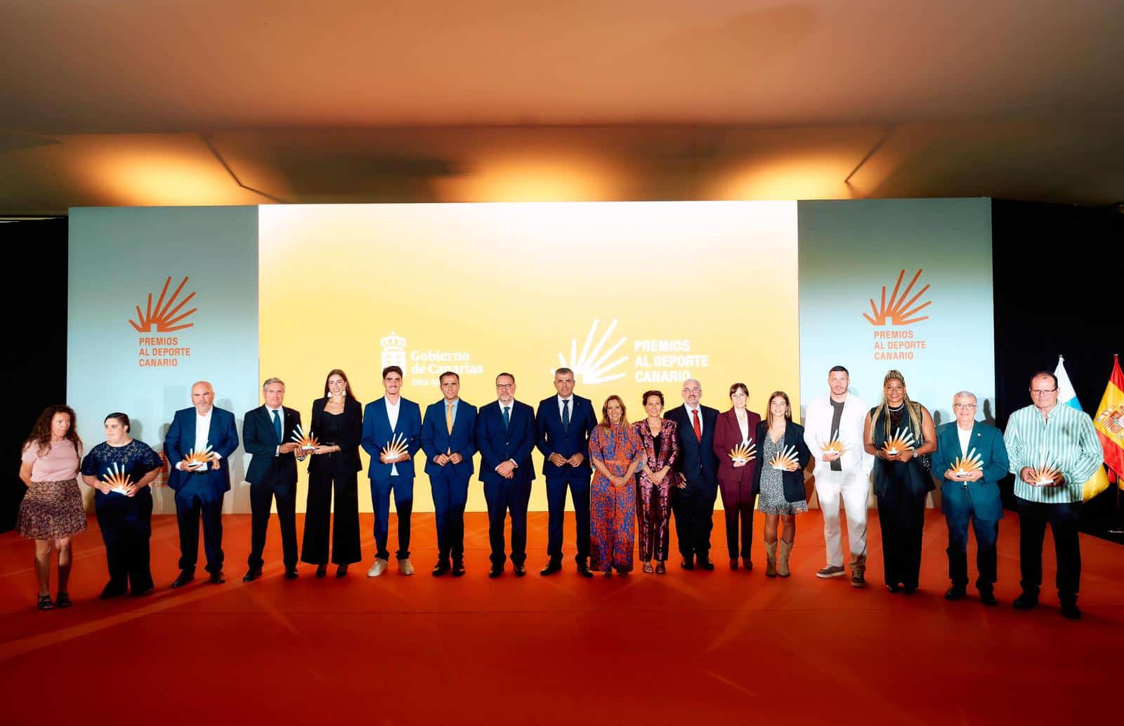 FOTO. Foto de familia en Premios del Deporte Canario 2025