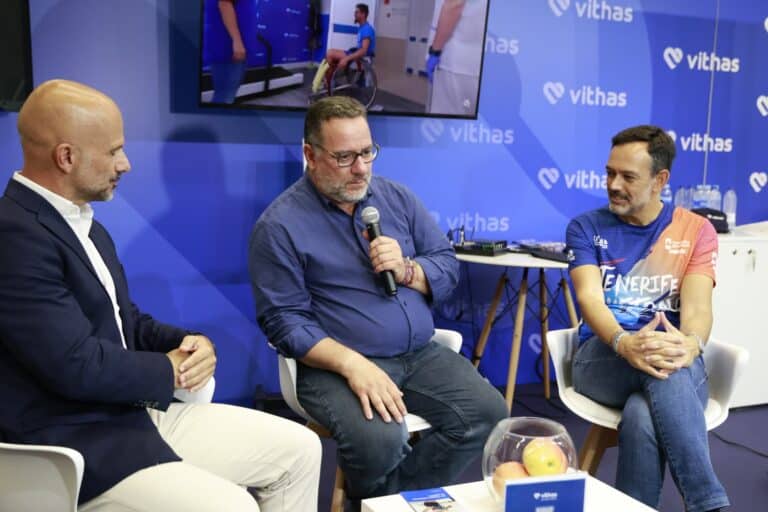 FOTO. Poli Suárez interviene en foro Vithas