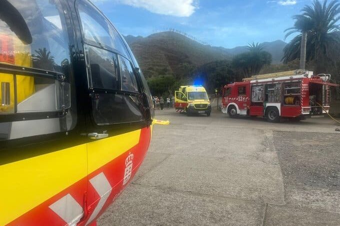 HELICÓPTERO MEDICALIZADO DEL SUC TRASLADA EN ESTADO GRAVE AL CONDUCTOR DE UN VEHÍCULO EN BUENAVISTA DEL NORTE 26-10-25