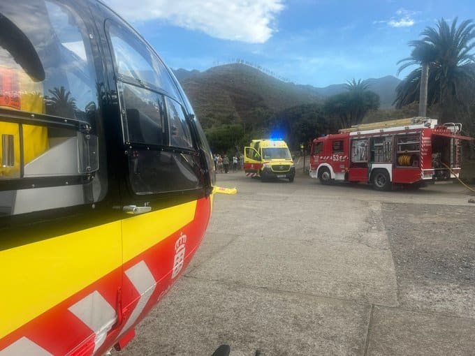 HELICÓPTERO MEDICALIZADO DEL SUC TRASLADA EN ESTADO GRAVE AL CONDUCTOR DE UN VEHÍCULO EN BUENAVISTA DEL NORTE 26-10-25