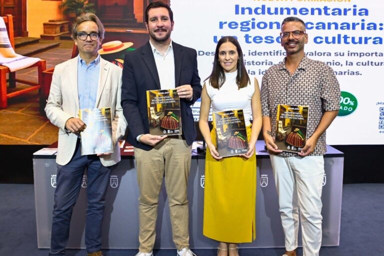 INDUMENTARIA RADIO ECCA