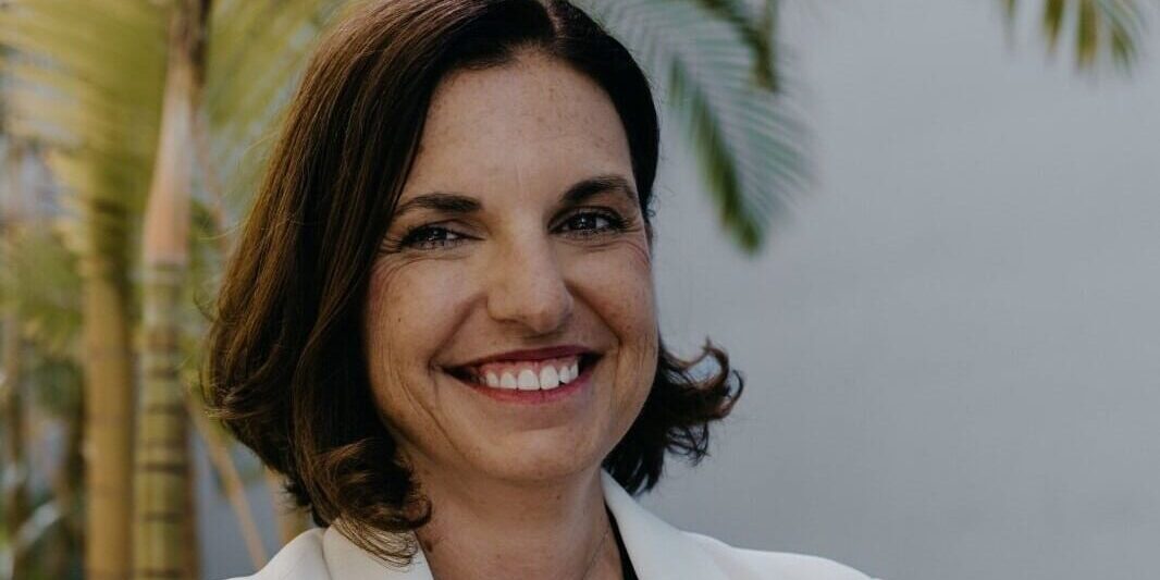 ISABEL DE ESTEBAN 001
