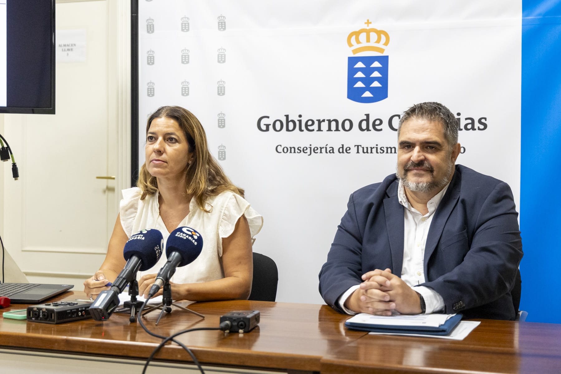 Isabel León y José Ramón Rodríguez 241025