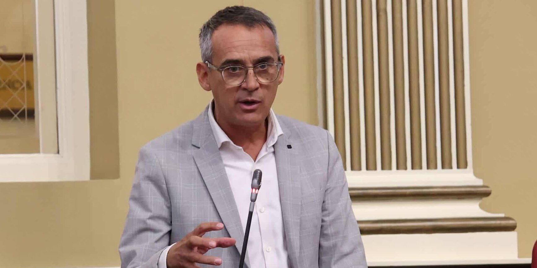 JAVIER LLAMAS 161025