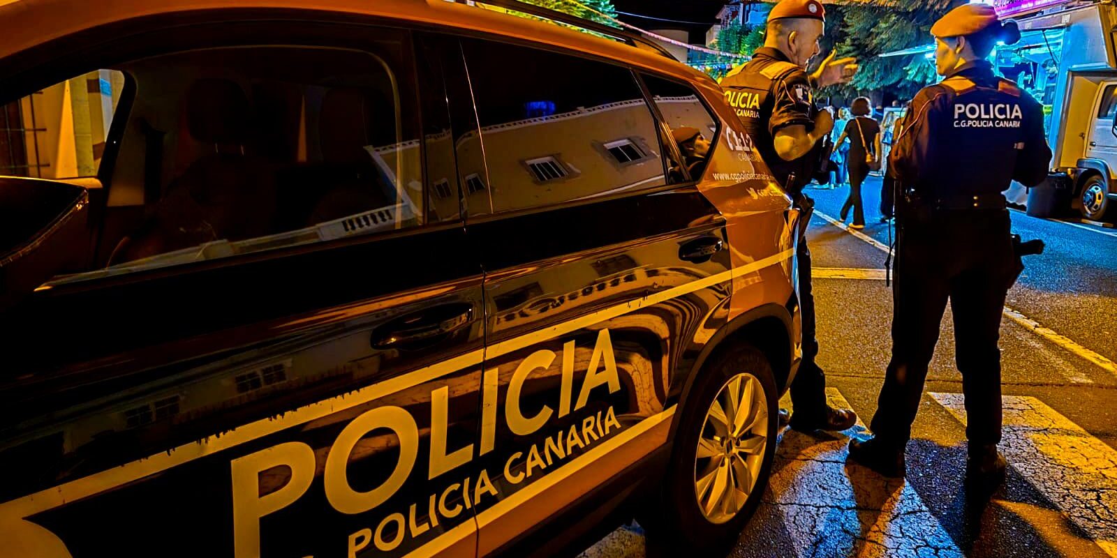 LA POLICÍA CANARIA INVESTIGA A UN JOVEN POR PRESUNTO TRÁFICO DE DROGAS DURANTE UNA VERBENA EN LA PALMA 2-10-25