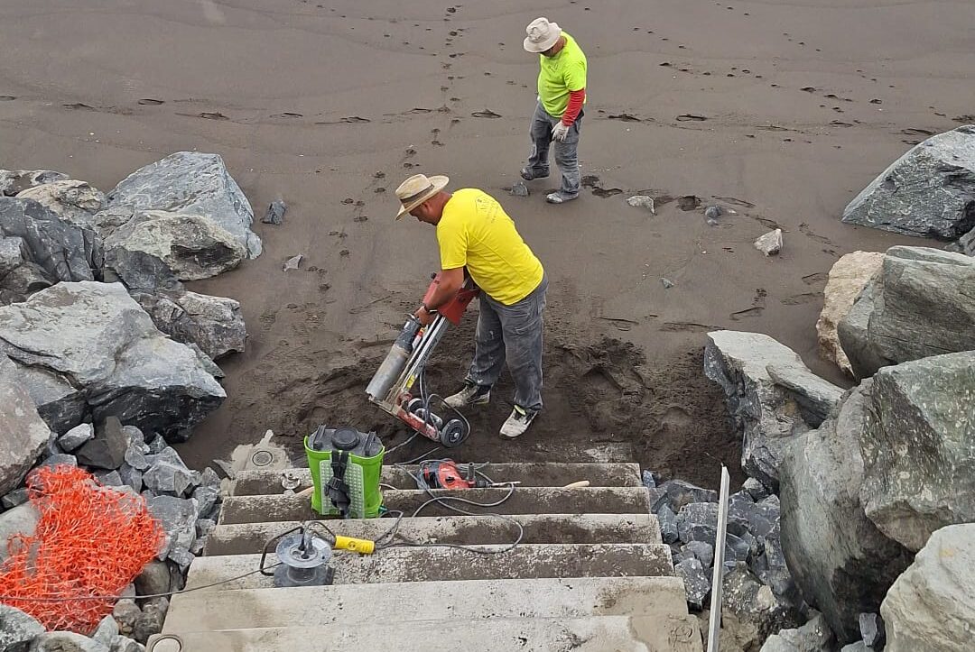 Obras playa de La Laja accesos octubre 2025