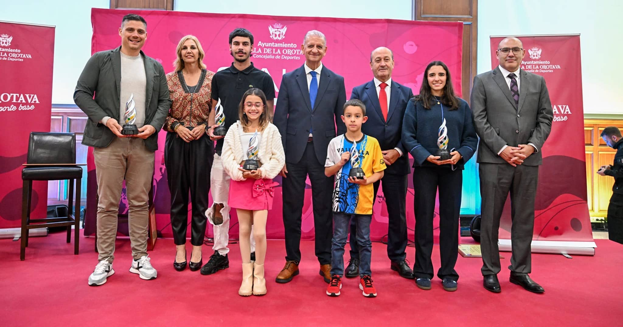 0 MEJORES DEPORTISTAS Y MEJOR CLUB2