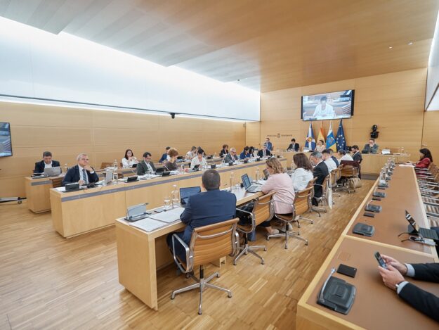 25-10-31_PLENO_015